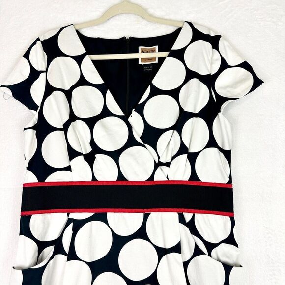 Nue By Shani Sheath Dress Size 16 NWT Circle Print Shaping Body Architecture - Picture 3 of 8